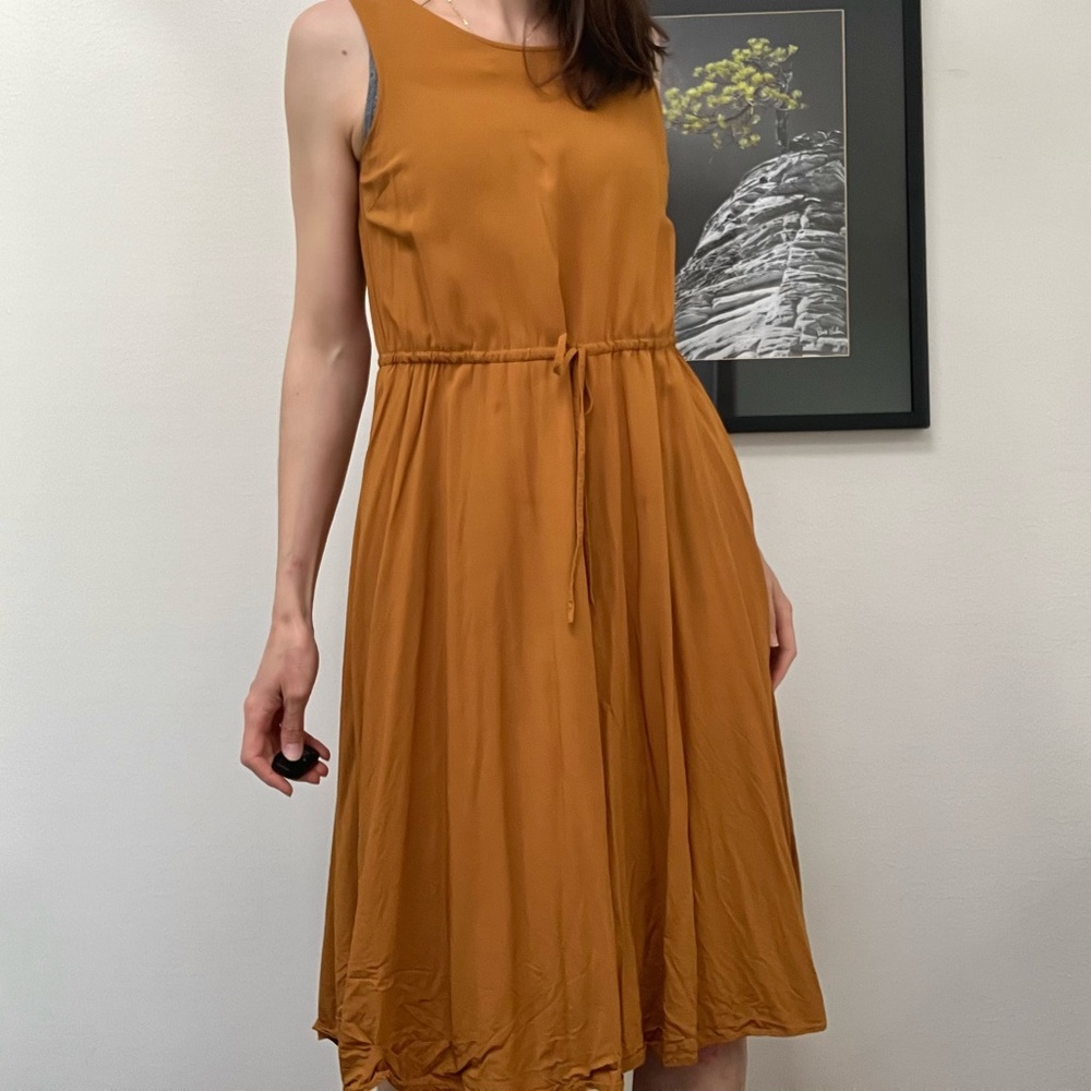 UNIQLO • umber drawstring dress - Picture 2 of 10